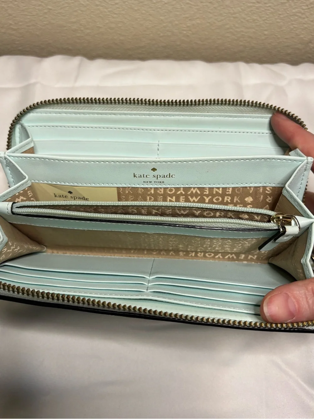 kate spade Laurel Way Neda Zip Around Clutch/wallet